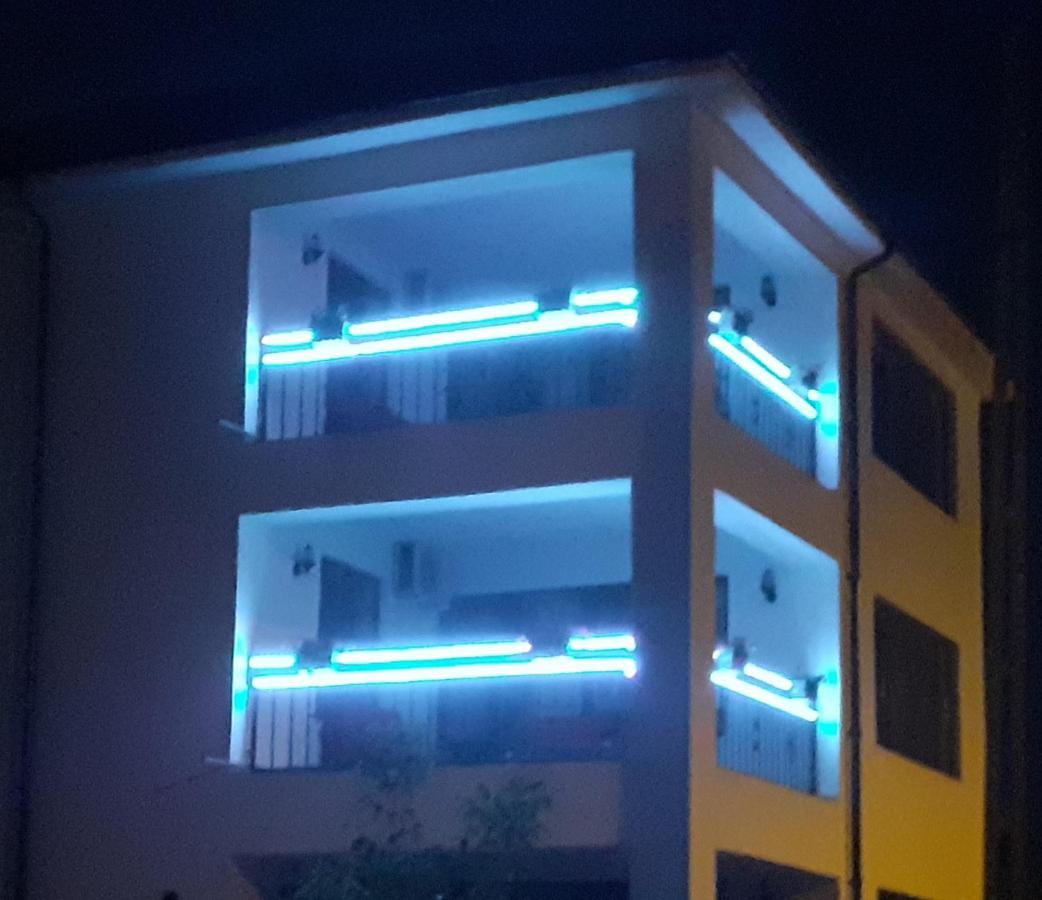 Splendid Aparthotel Năvodari Eksteriør billede
